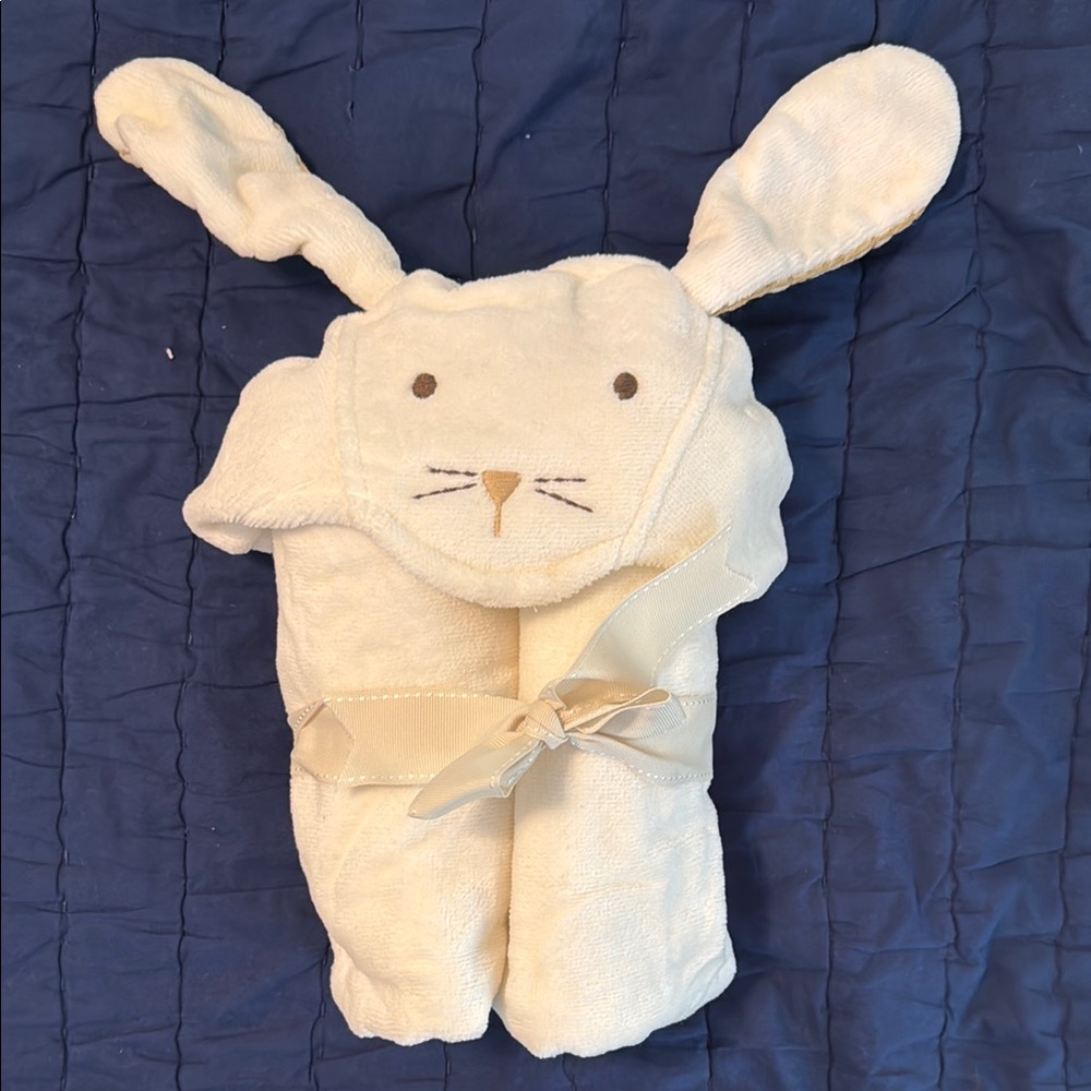 Pottery Barn Kids Cream Bunny Hooded Bath Wrap